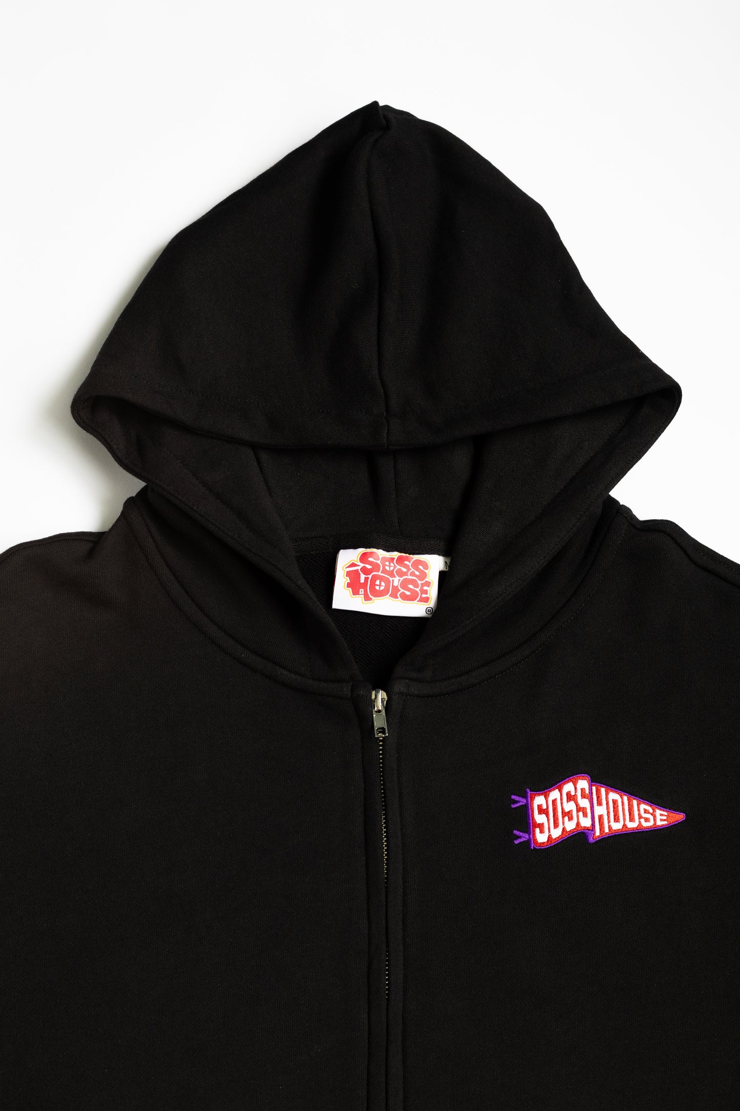 PENNANT ZIP UP HOODIE
